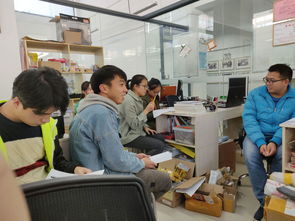 數大學院學生實習系列報道之 十一 我院王橋老師赴貴州黔小六創客教育咨詢看望實習生